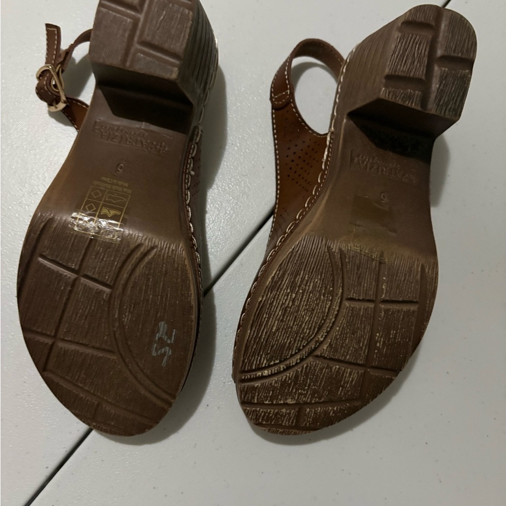 Brown Leather Women's heels